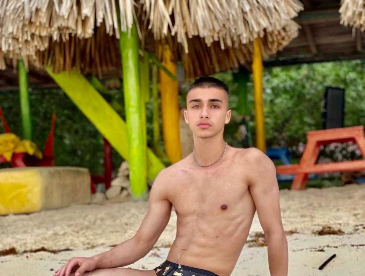 Chico busca chica en Mallorca: 