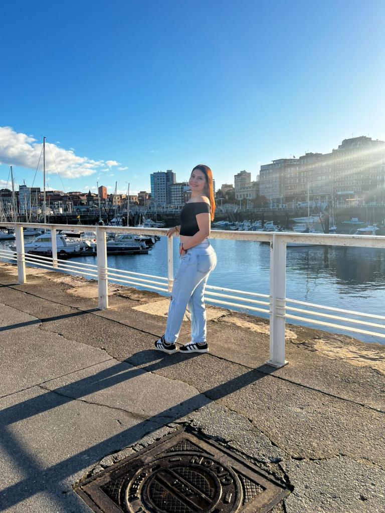 Chica busca chico en Asturias: 