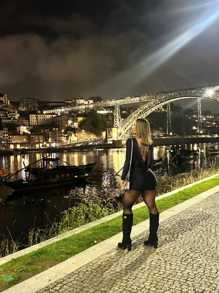 685523607: Chica busca chico en Málaga