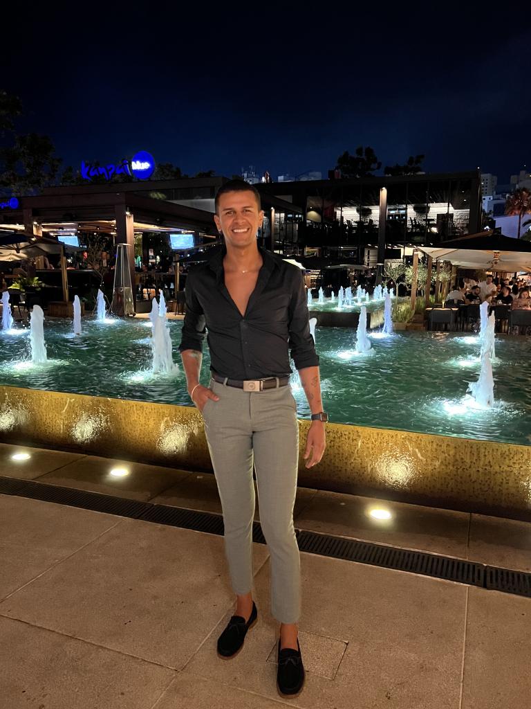 694213895: Chico busca chica en Madrid