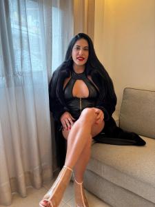 611266604: Chica busca chico en Sevilla