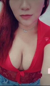 607196711: Chica busca chico en Barcelona