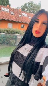 625204773: Chica busca chico en Madrid