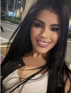 672121850: Transexual en Barcelona