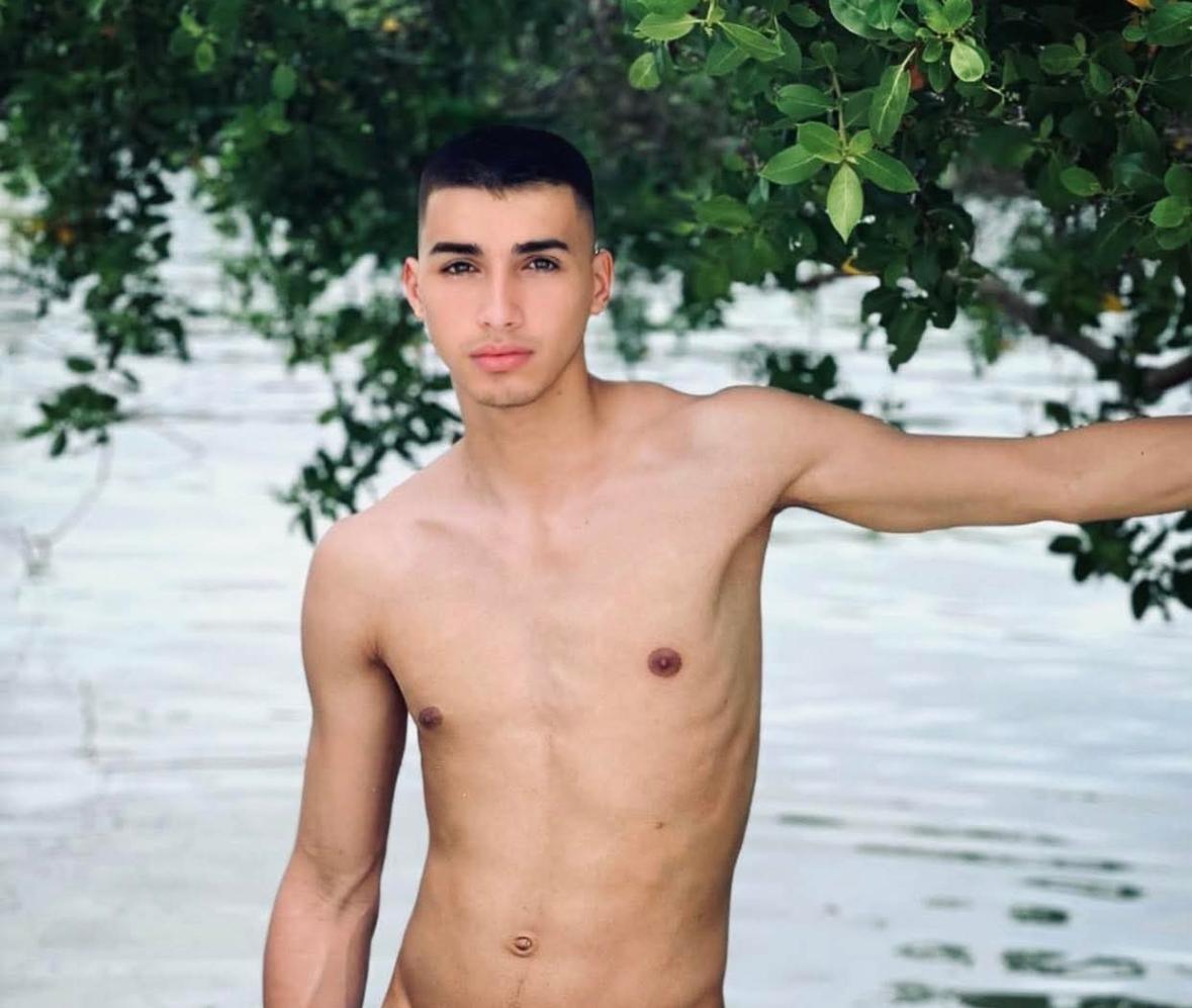 641468105: Chico busca chica en Mallorca