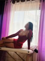 643981571: Chica busca chico en Cantabria