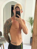 657792755: Chico busca chica en Málaga