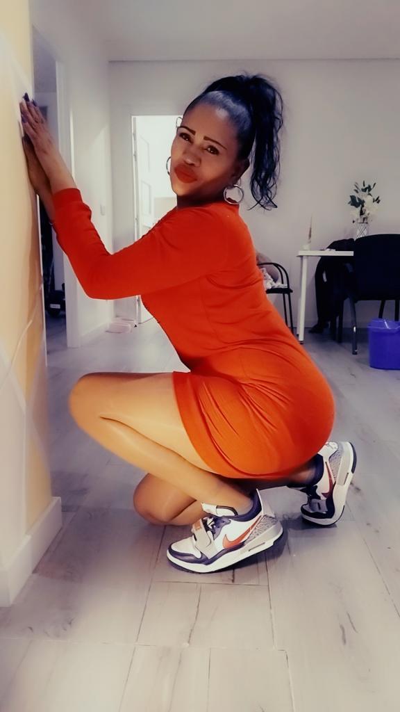 Chica busca chico en Madrid: 