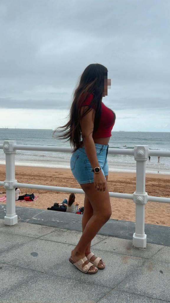 614792805: Chica busca chico en Navarra