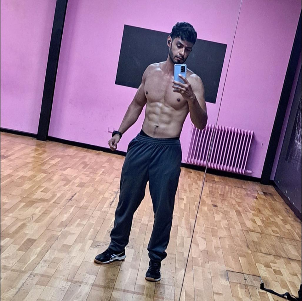 672860731: Chico busca chica en Orense