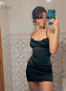 632108040: Chica busca chico en Sevilla