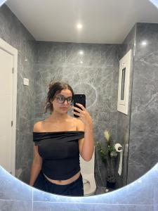 602879977: Chica busca chico en Barcelona