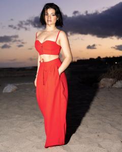 692073674: Chica busca chico en Sevilla