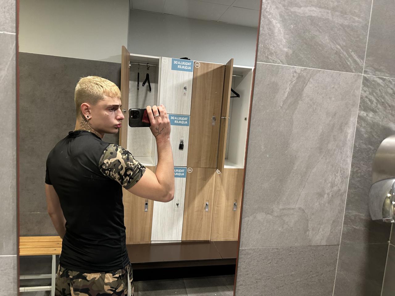 Chico busca chica en Madrid: 