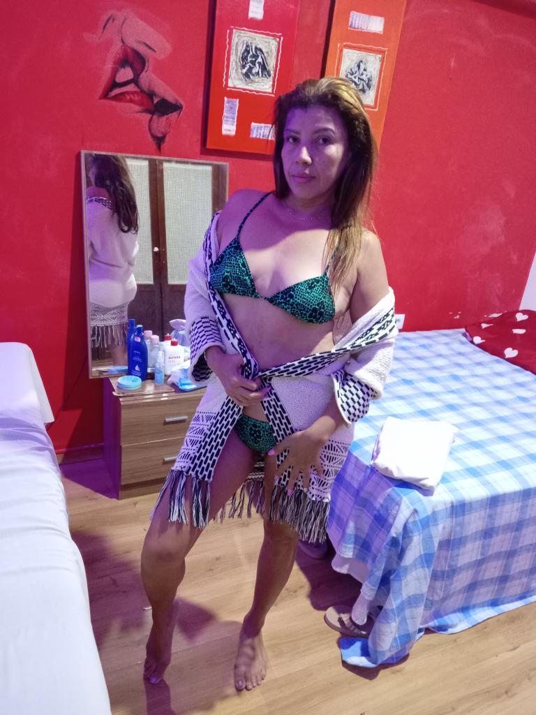 655141327: Chica busca chico en Huelva