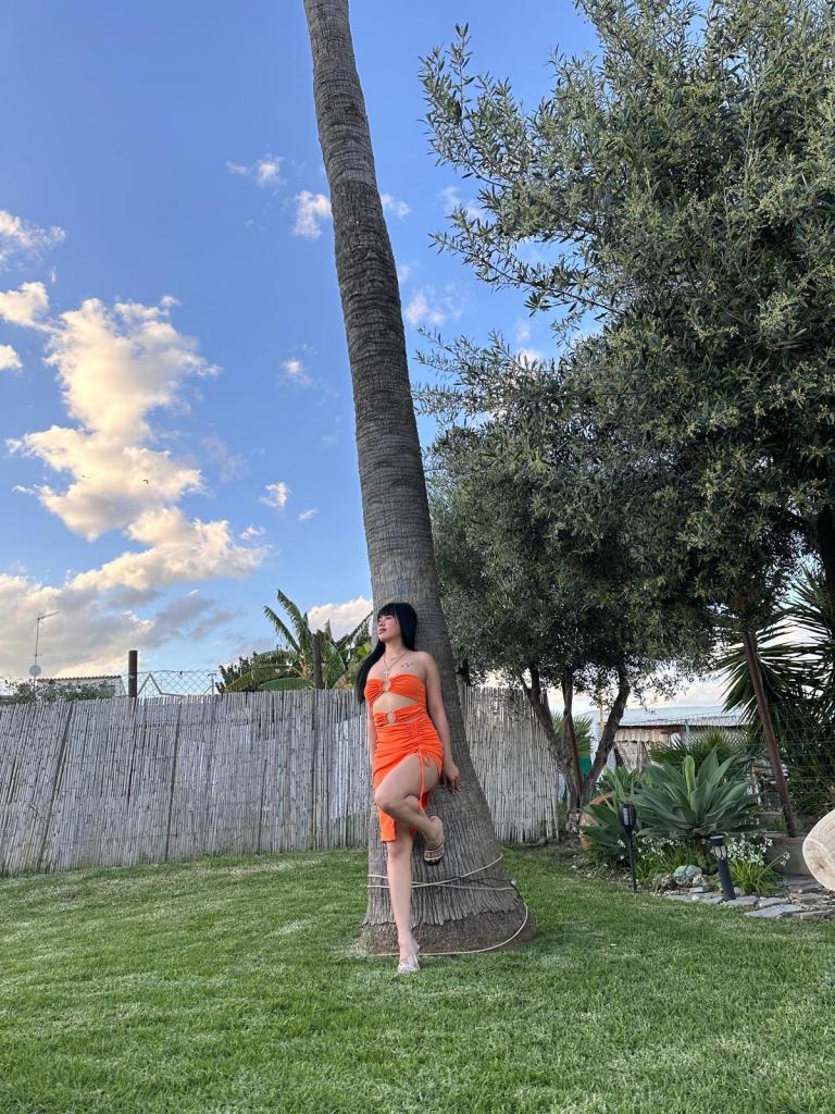 Chica busca chico en Granada: 