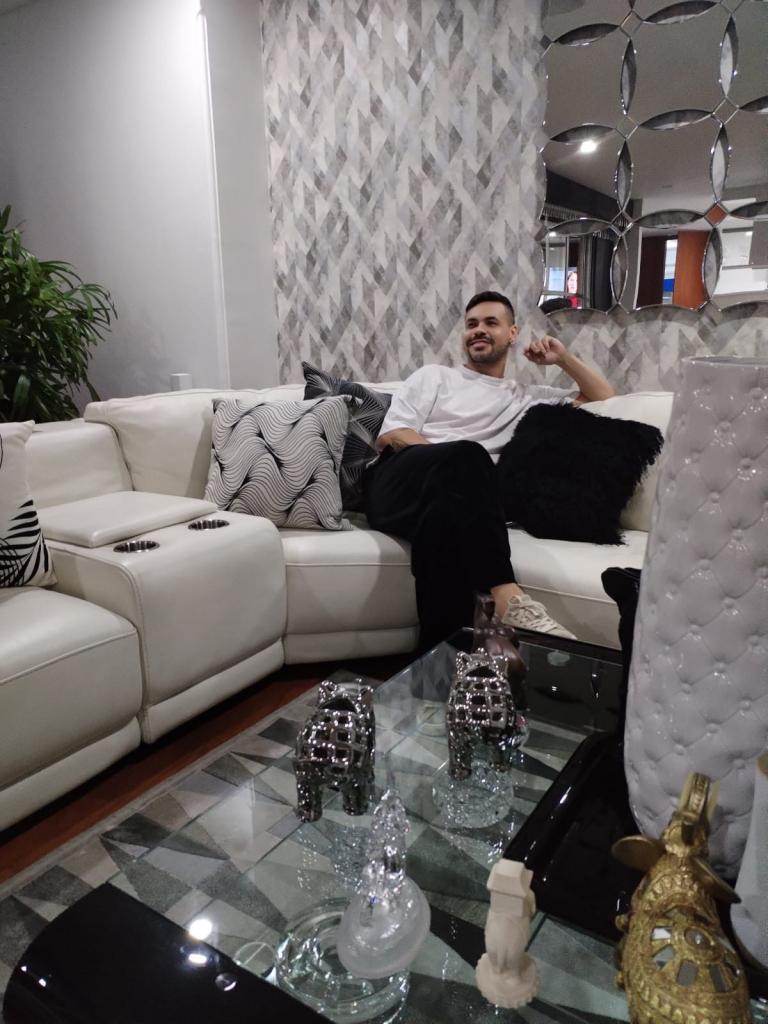 611176171: Chico busca chica en Cádiz