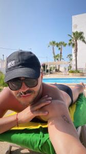 Chico busca chica en Valencia: 