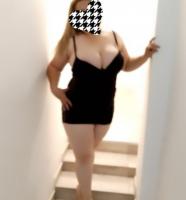 613866359: Chica busca chico en La Coruña