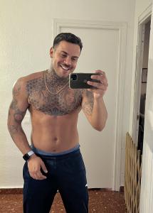 Chico busca chica en Málaga: 