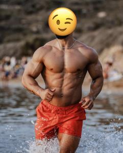 Chico busca chica en Málaga: 