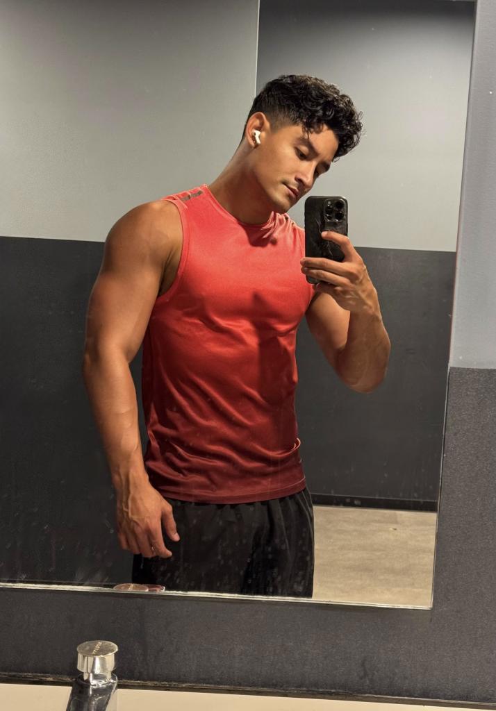 Chico busca chica en Granada: 