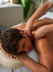 643134334: Chica busca chico en Málaga