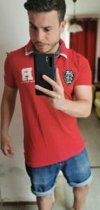 Chico busca chica en Málaga: 