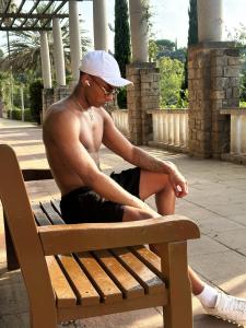 Chico busca chica en Barcelona: 