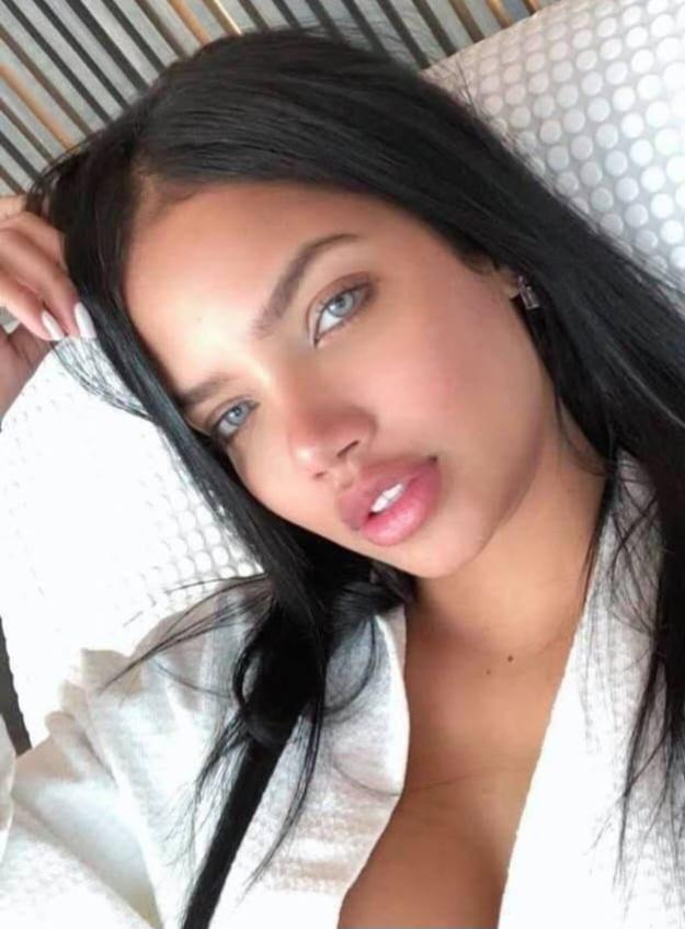 Chica busca chico en Cádiz: 