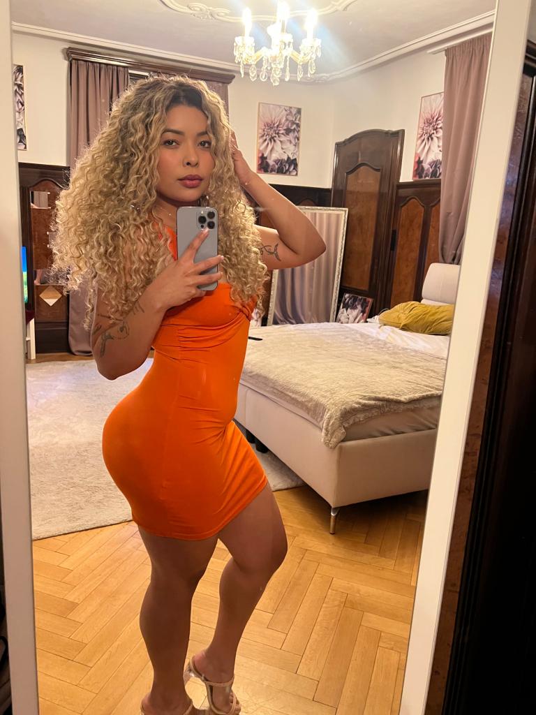 607025397: Chica busca chico en Alicante