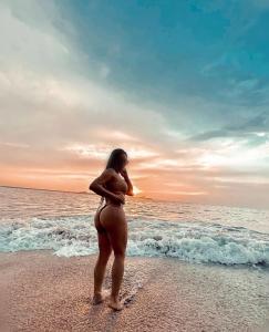 Chica busca chico en Ibiza: 