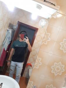 660858283: Chico busca chica en Cádiz