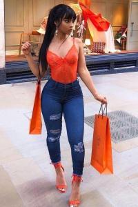 604398157: Chica busca chico en Barcelona