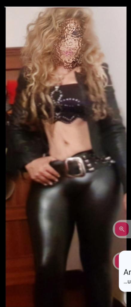 Chica busca chico en Cantabria: 