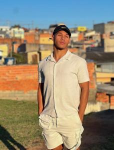 603190110: Chico busca chica en Cantabria