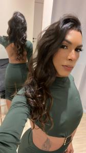 695475683: Travesti en Barcelona