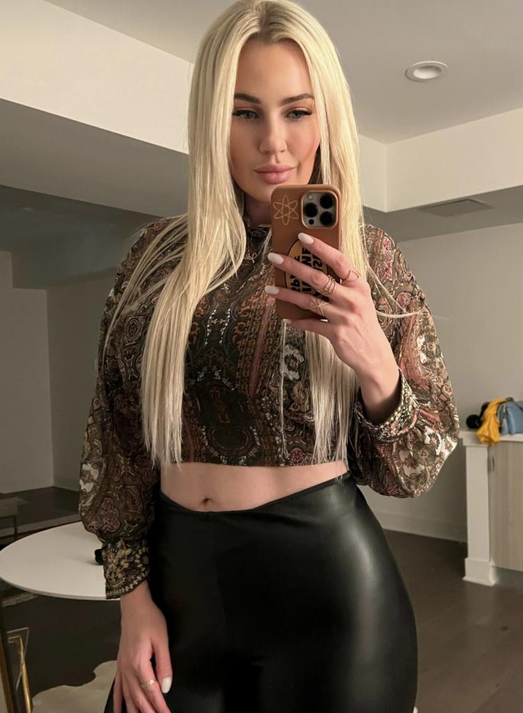 Chica busca chico en Almería: 