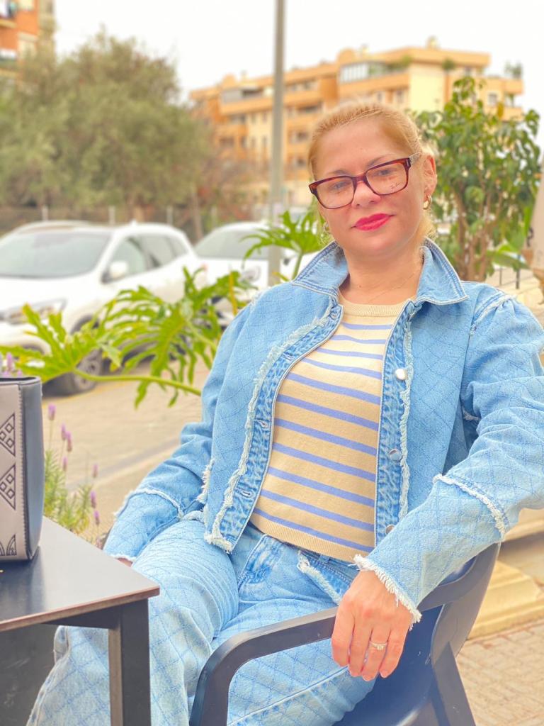 Chica busca chico en Alicante: 