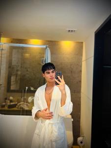 664206272: Chico busca chica en Madrid