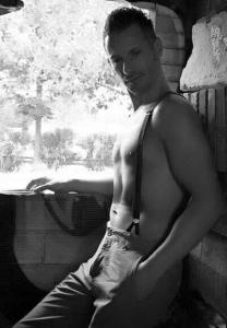 614788609: Chico busca chica en Cantabria