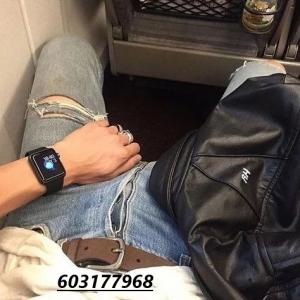 Chico busca chica en Sevilla: 