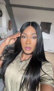 643960300: Travesti en La Rioja