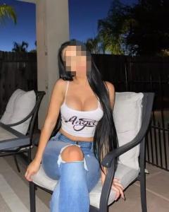 677129935: Chica busca chico en Valencia