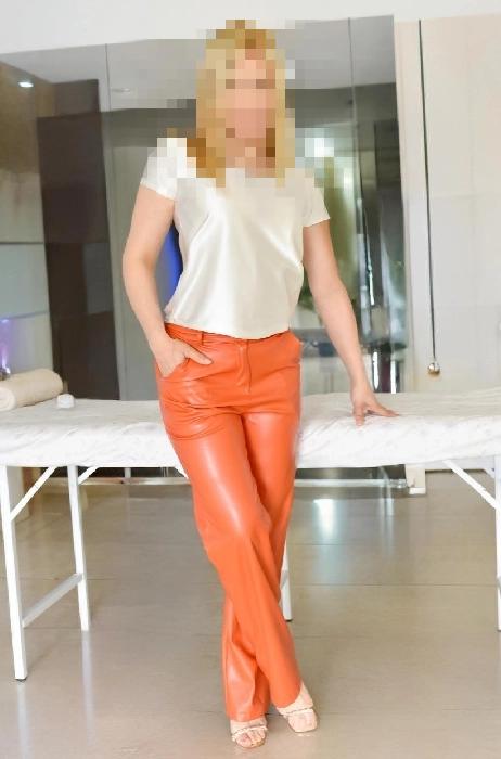 Chica busca chico en Asturias: Chica busca chico