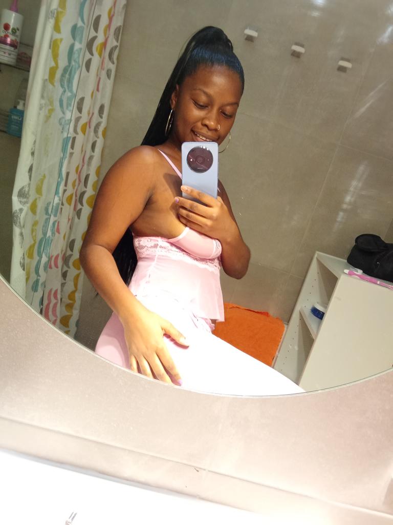 664176704: Chica busca chico en Huesca