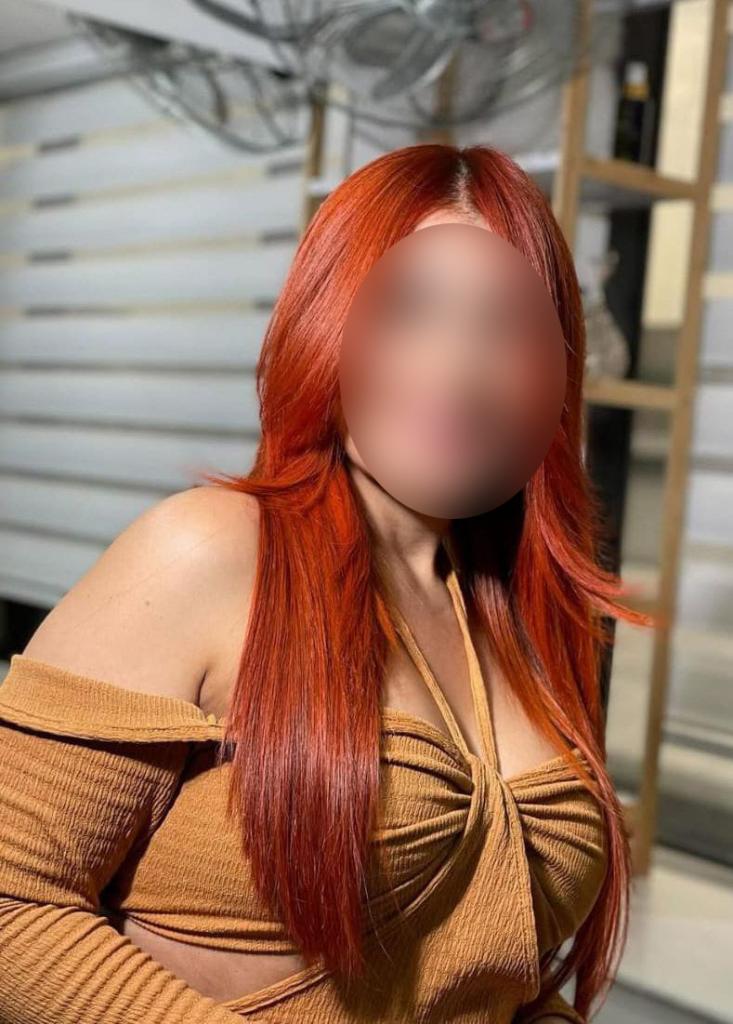 Chica busca chico en Huelva: 