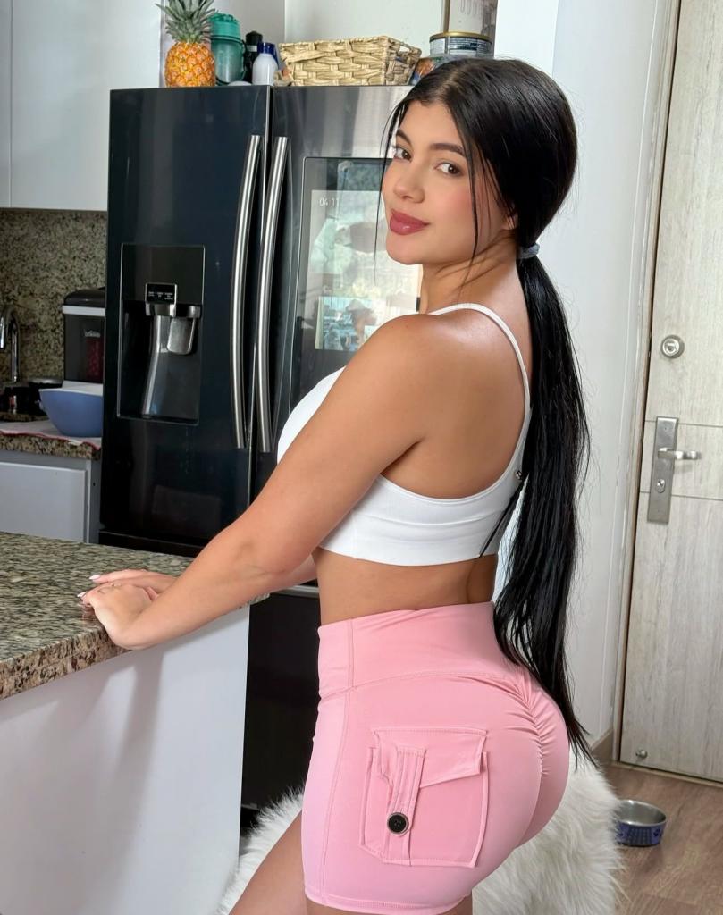 Chica busca chico en Cádiz: 