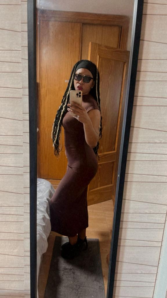 Chica busca chico en Almería: 