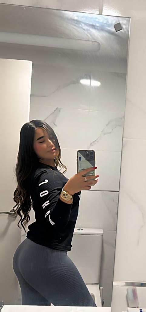 614789471: Chica busca chico en Tenerife